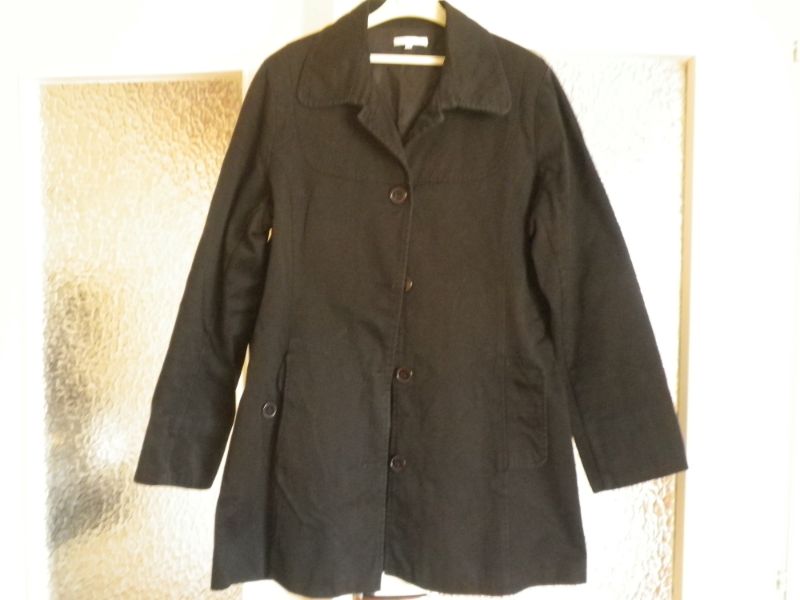 VESTE