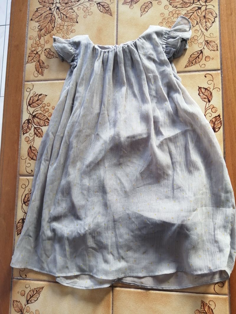 Robe a volants