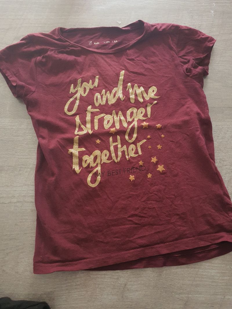 tre shirt rouge