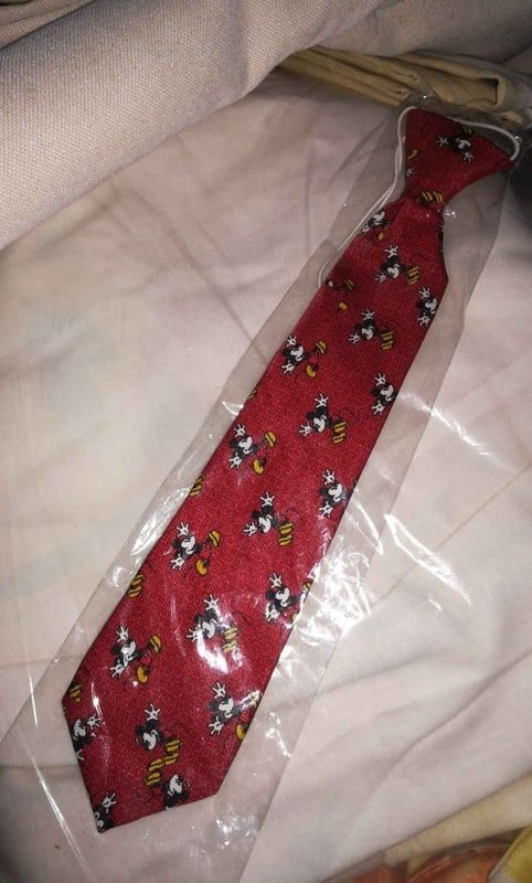 Cravate pour enfant neuve Mickey