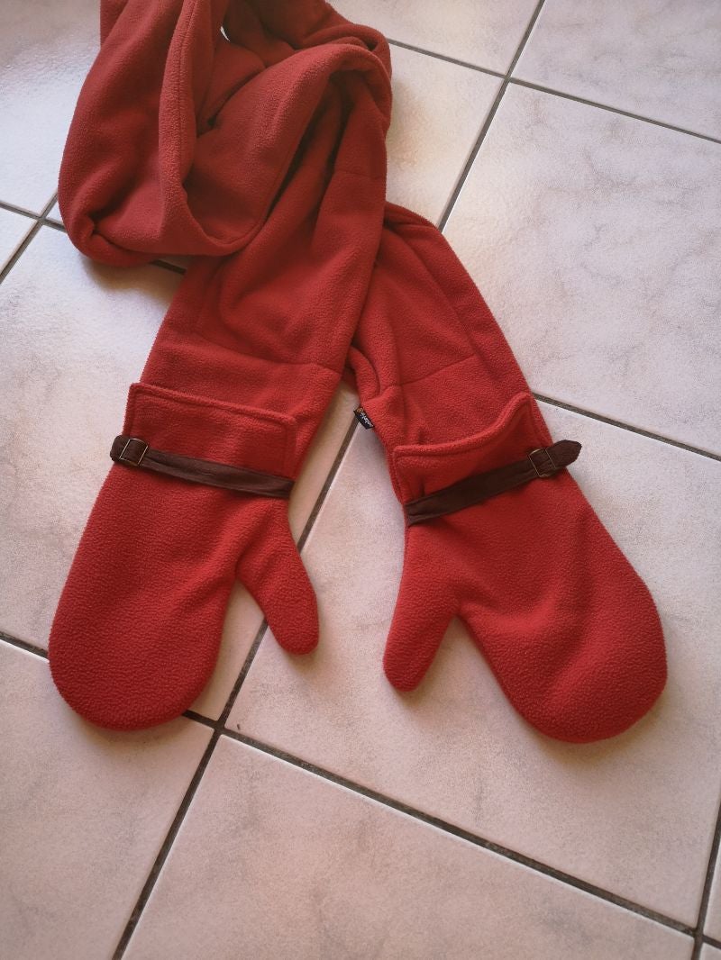 Écharpe-moufles