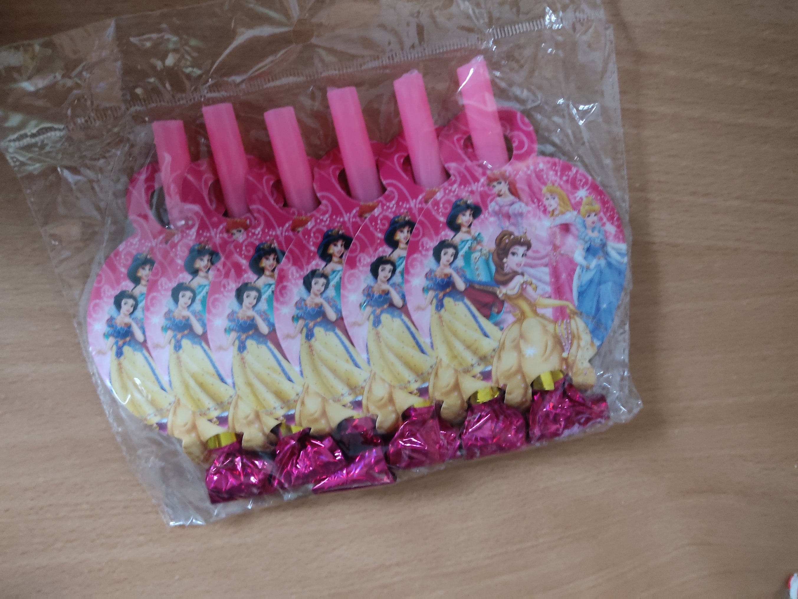 Langues de belle mère Princesses Disney neuves
