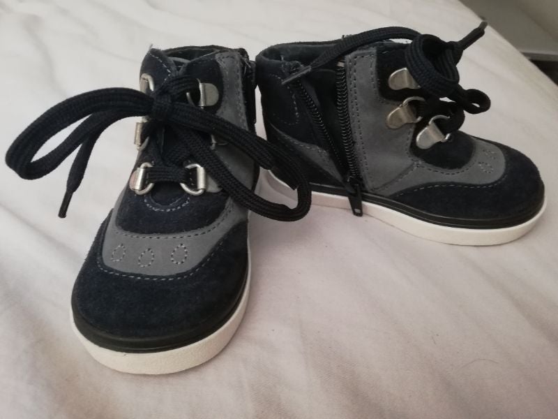 Chaussures T20