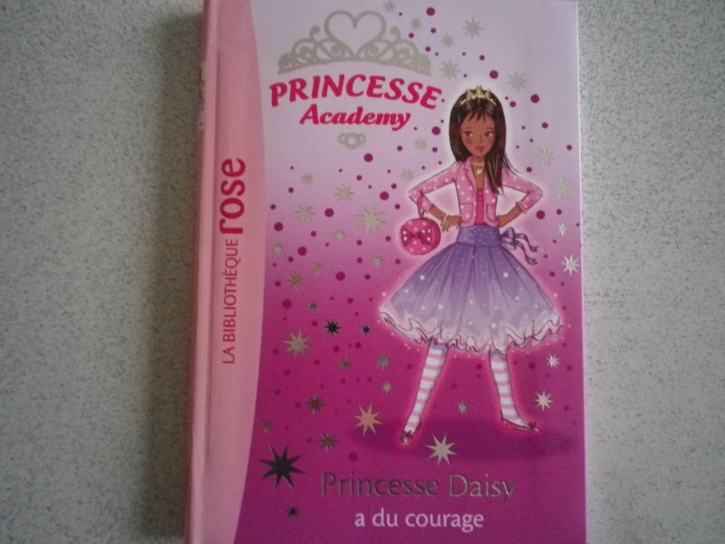 PRINCESSE DAISY A DU COURAGE