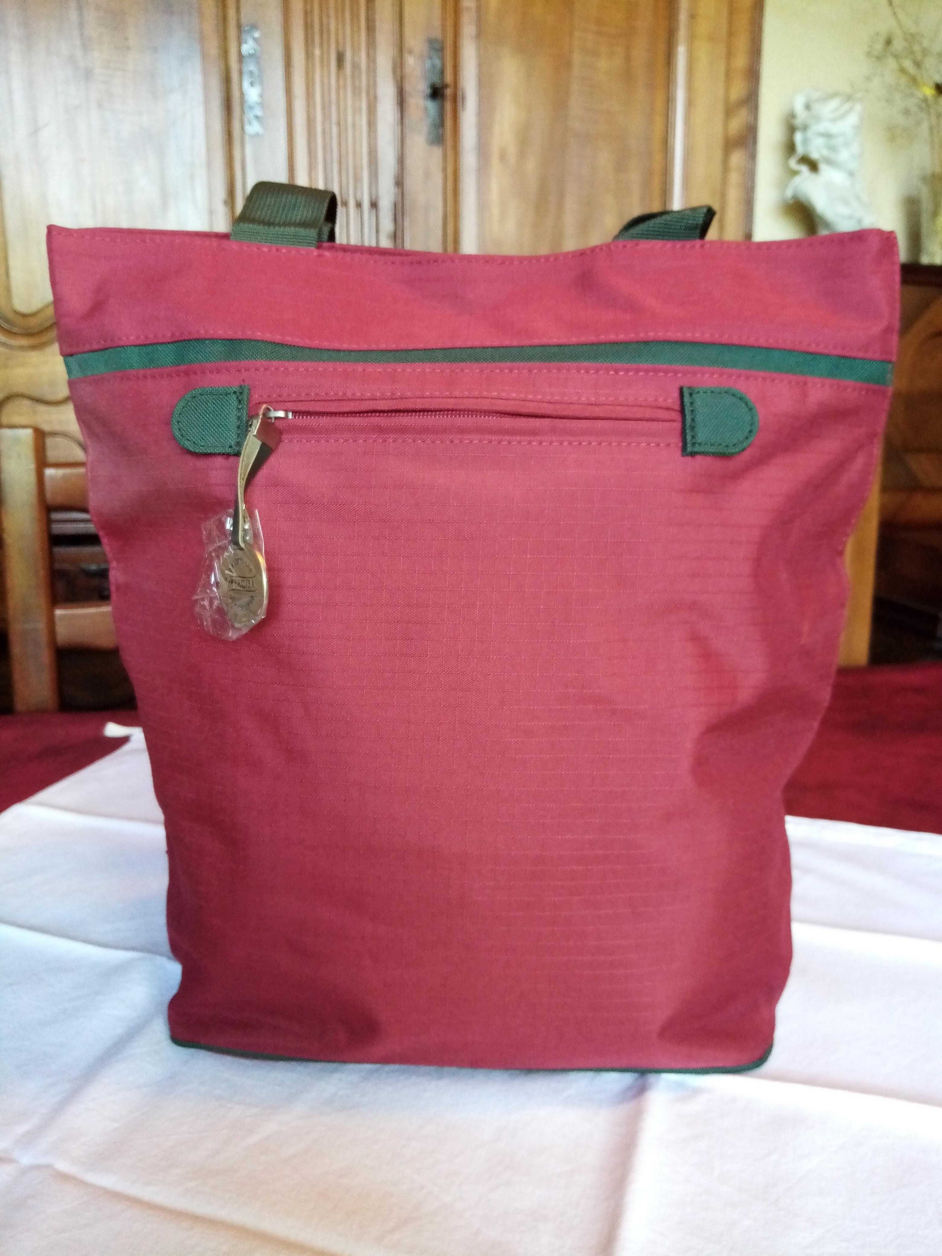 Sac bordeaux neuf jamais servi