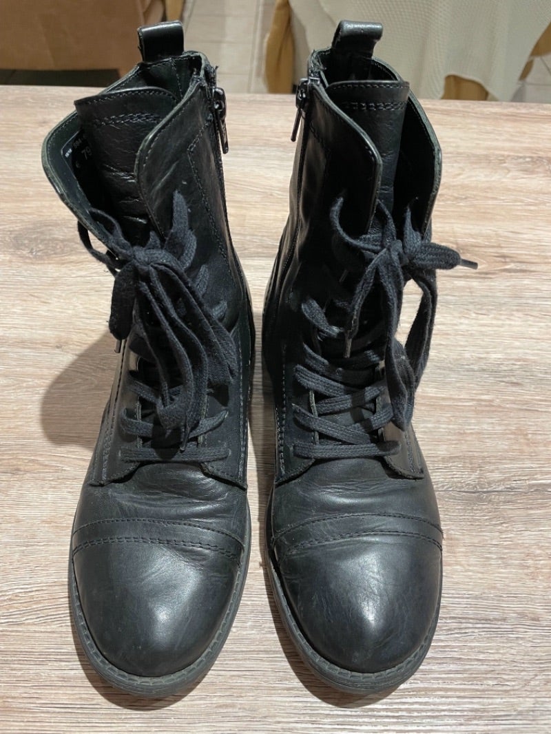 Bottines en cuir