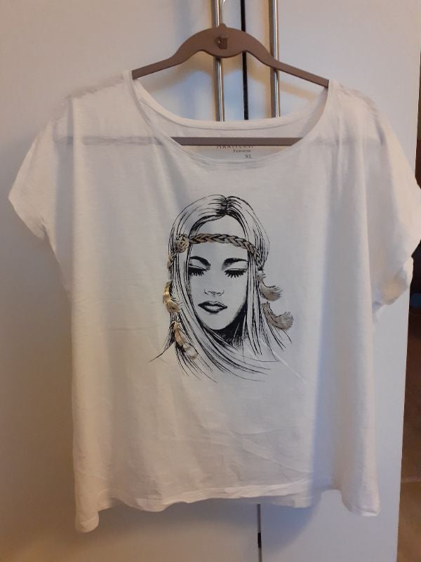 T-shirt blanc imprimé esprit bohème