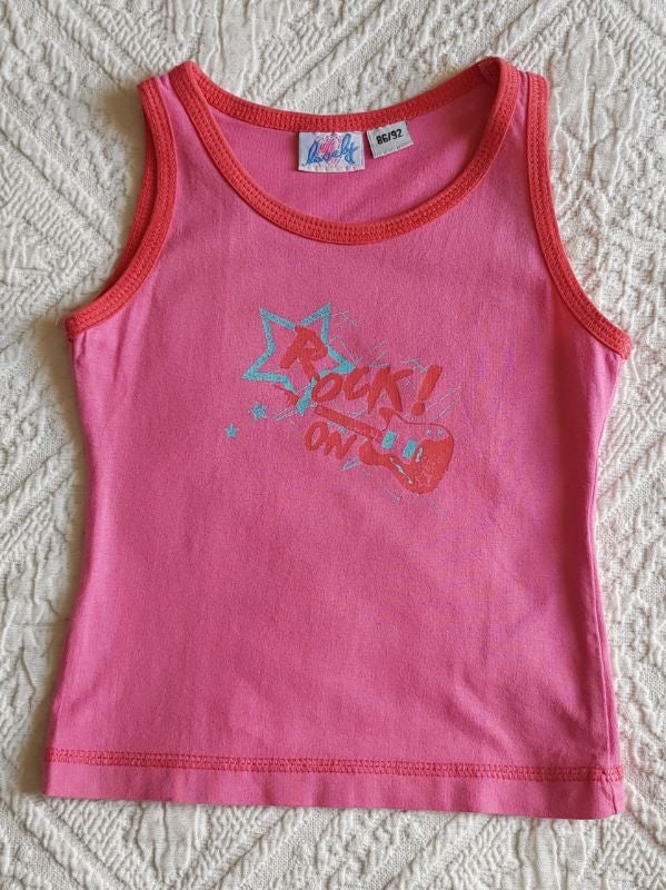 Tee-shirt sans manches taille 18/24 mois