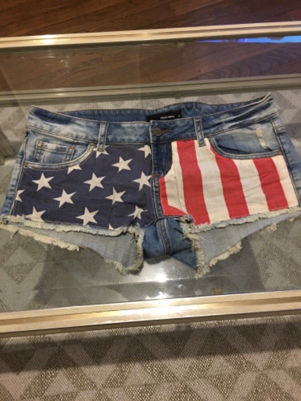 Short jeans