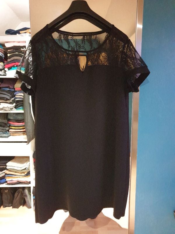 Robe dentelle