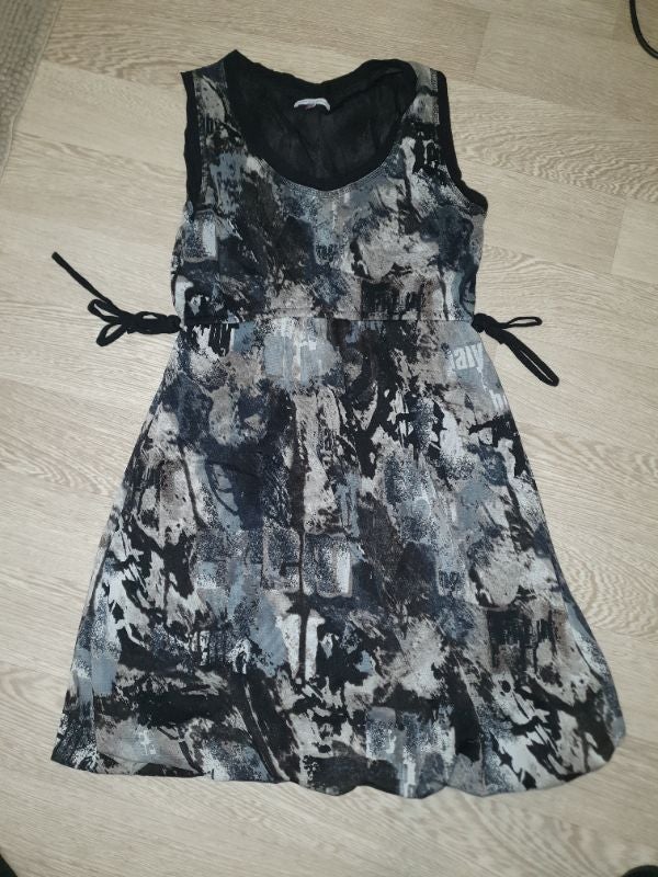 robe sans manche