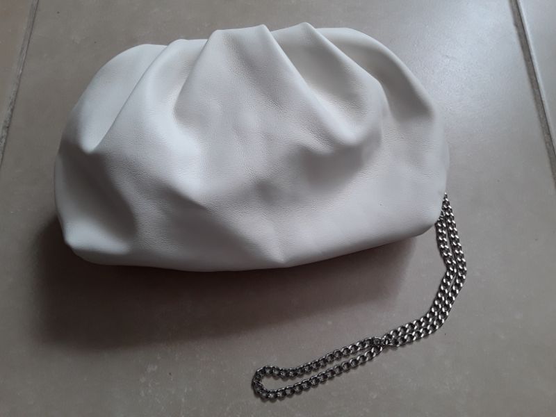 Sac pochette blanc cassé PULL & BEAR
