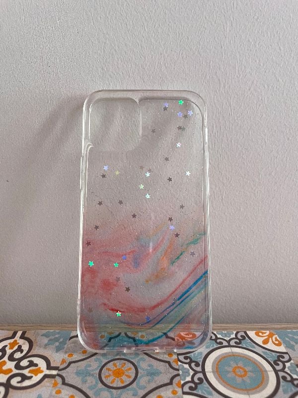 Coque iphone 12 mini transparente rouge et bleu avec glitter et petites étoiles
