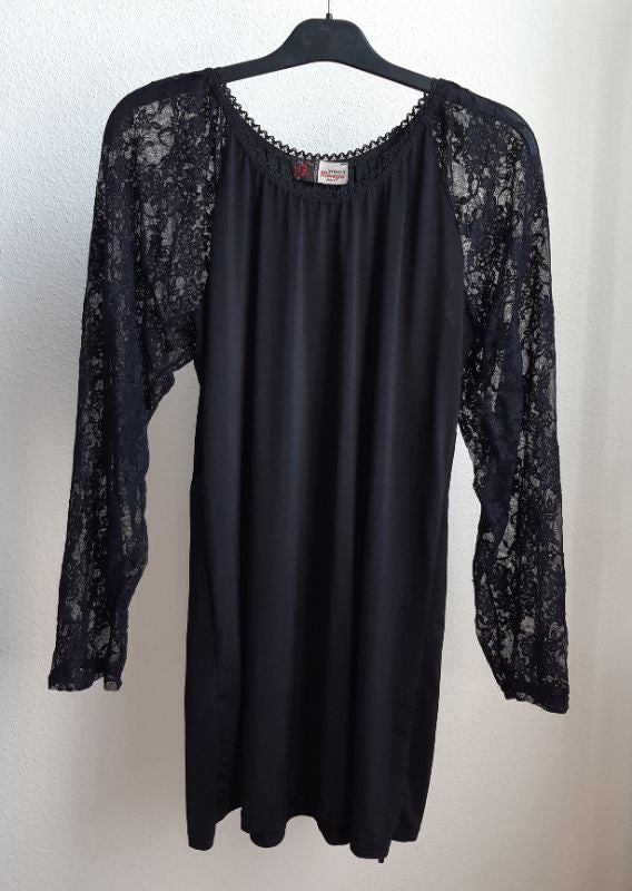 Tunique avec manches longues en dentelle