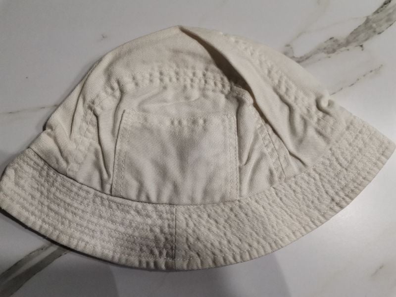Chapeau de soleil blanc