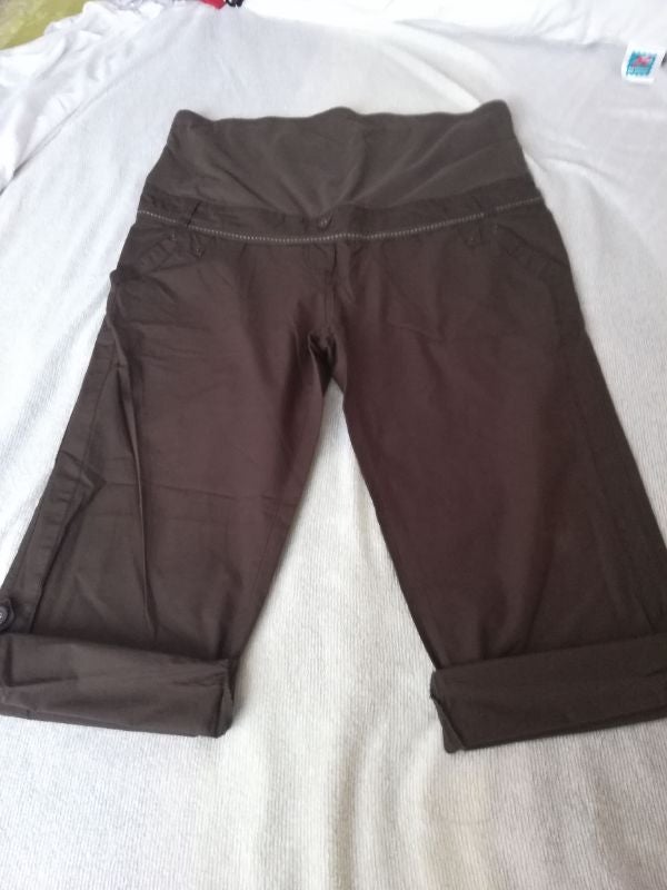 Pantacourt de grossesse, taille 42 GEMO stéréo maman