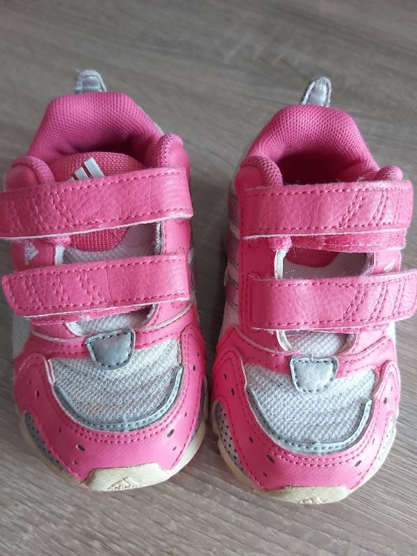 Baskets Adidas pointure 20