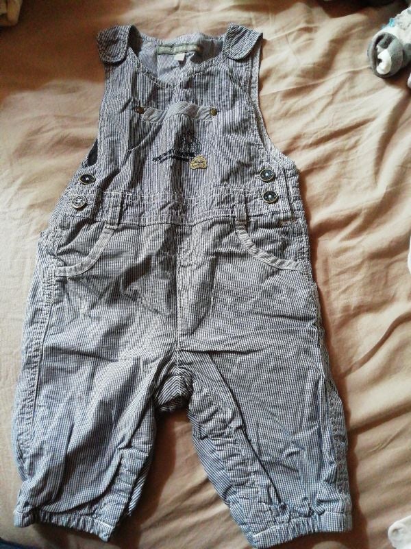 Vends salopette bébé