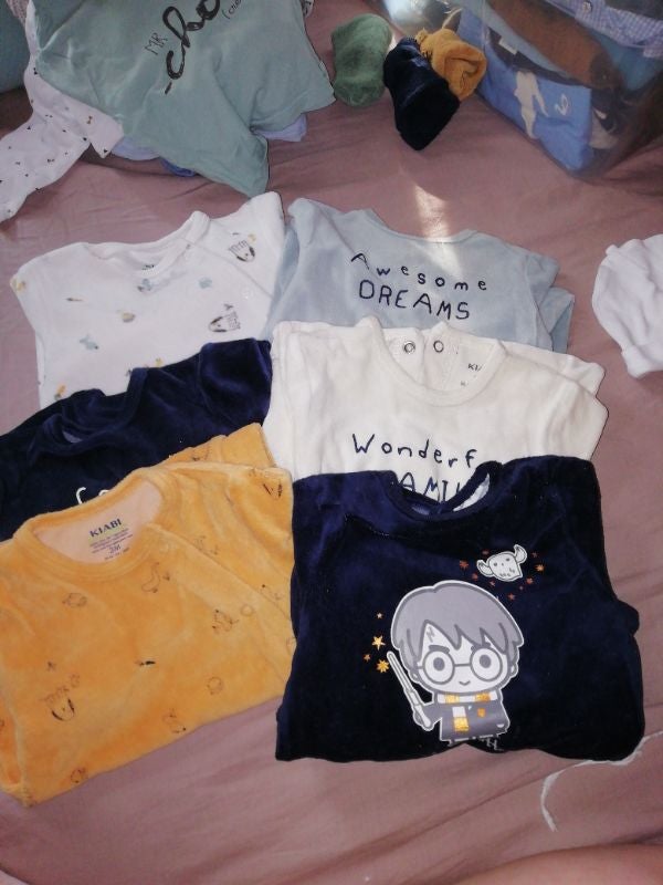 Vends lot de 6 pyjamas
