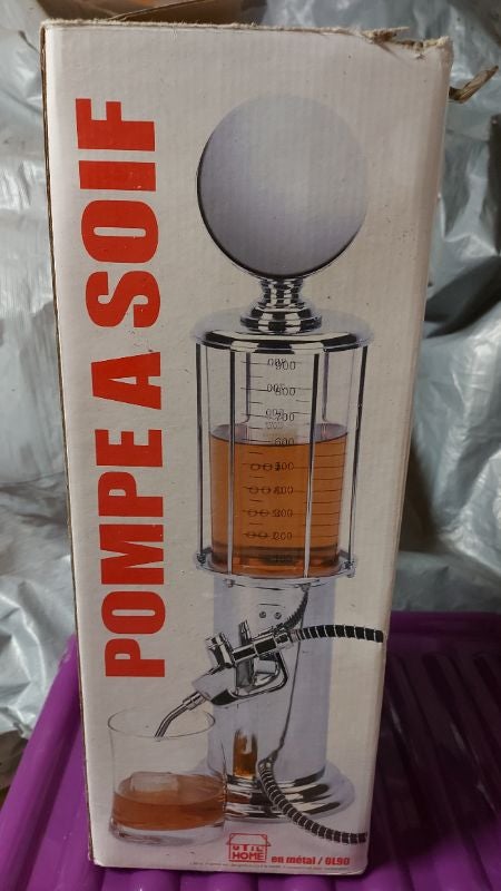 Pompe decorative pour liquide
