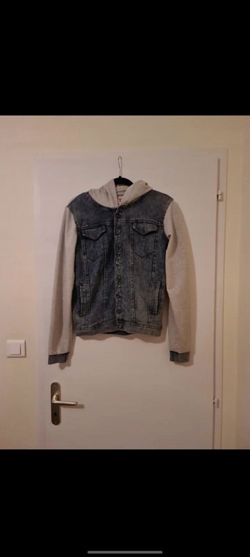Veste à capuche
