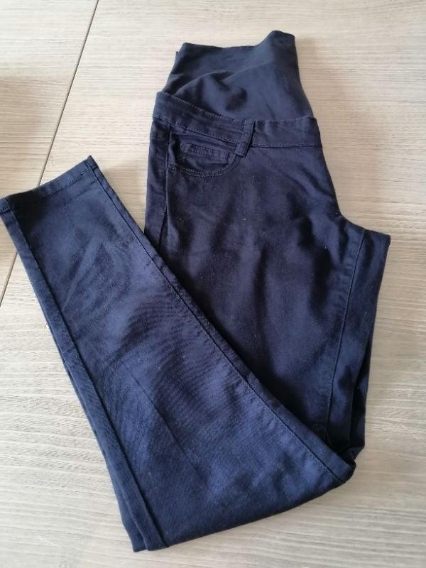 Joli pantalon marine taille 40