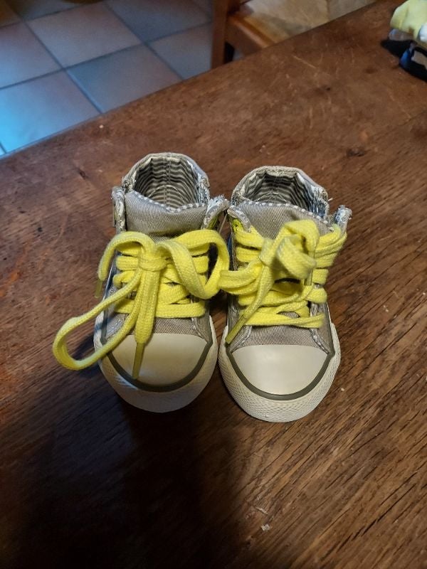 Chaussure 18