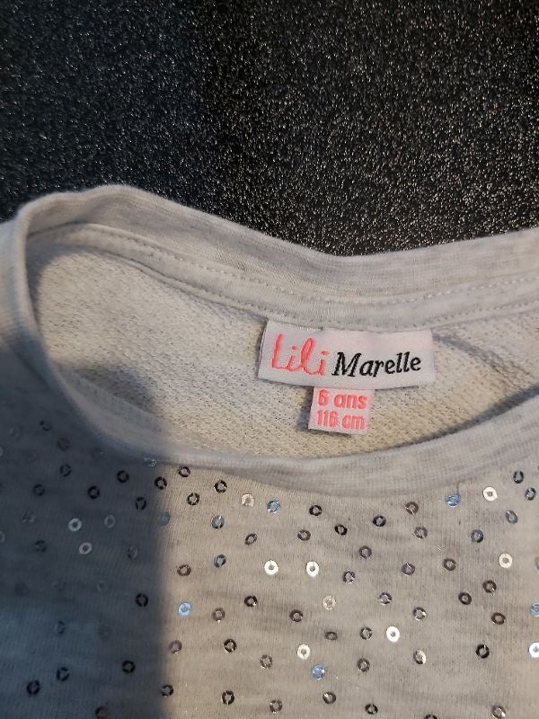 Sweat fin 6 ans neuf