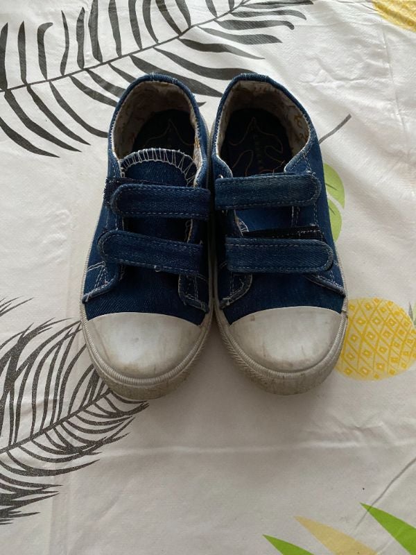 vends baskets creeks taille 30