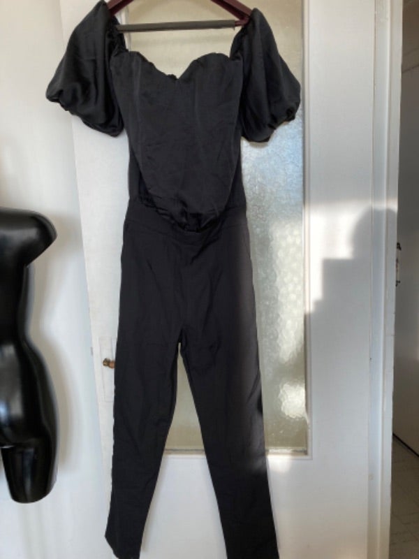 Combinaison classe chic taille 36/S neuve