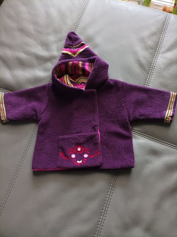 Petite veste bébé fille