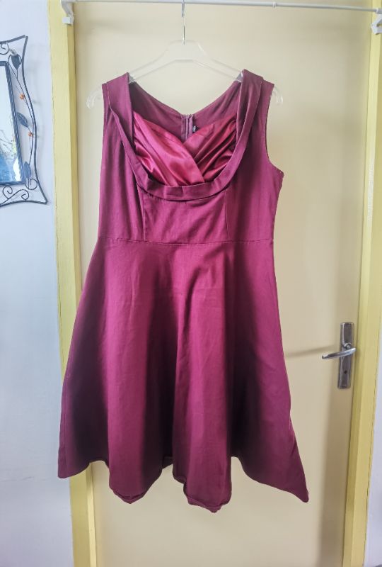 Robe bordeaux 44-46