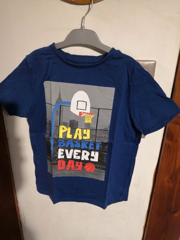 tee-shirt