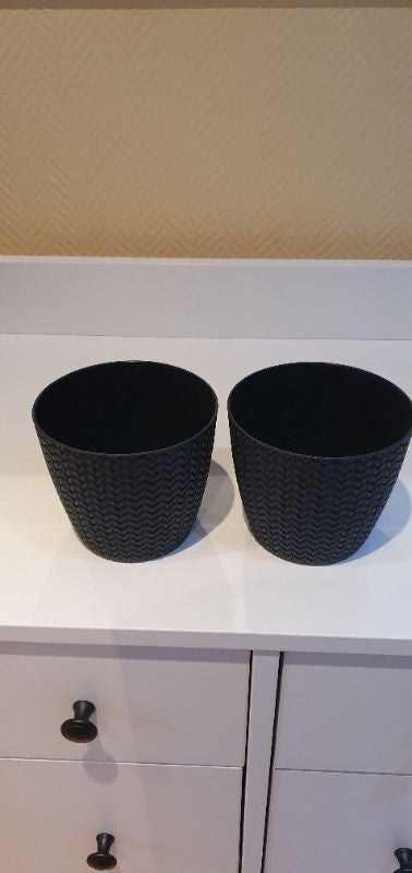 2 cache pots gifi