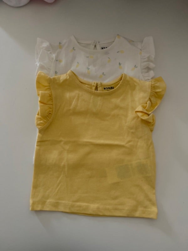Lot 2 t-shirts