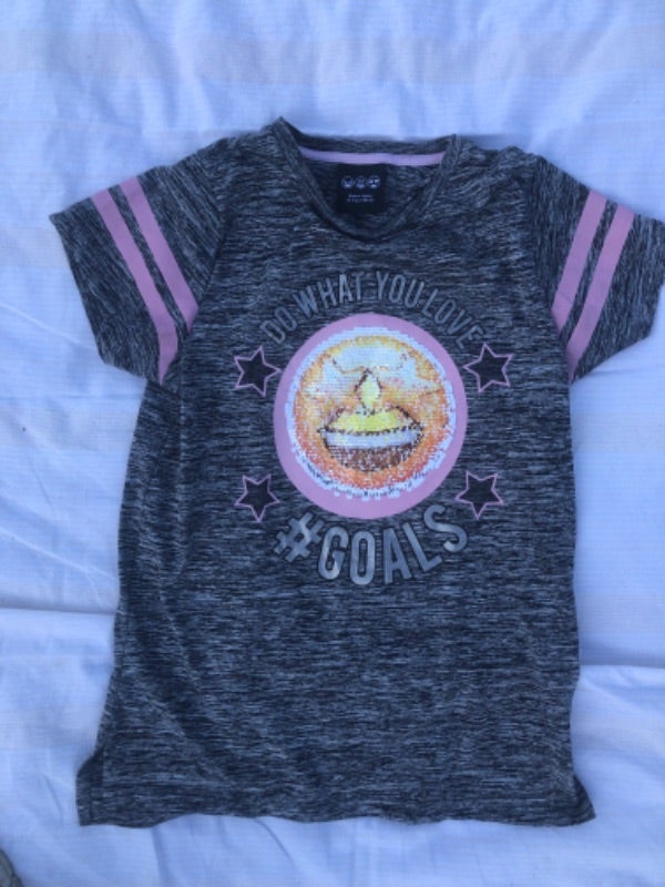 T shirt sequins