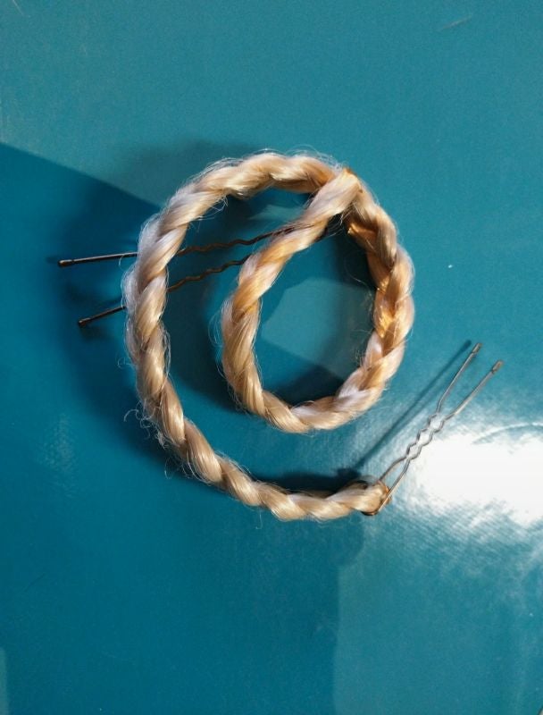 Tresse à Barrette