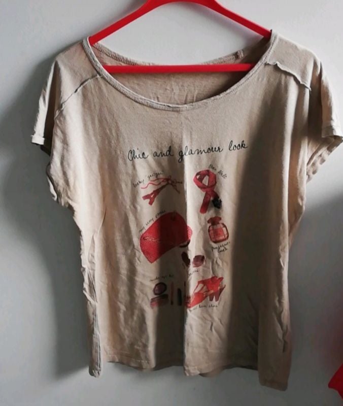 Tee shirt