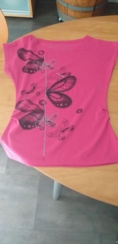 T-shirt Cache Cache