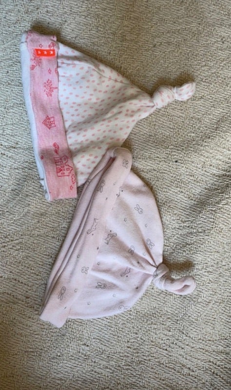 Lot de 2 bonnets naissance
