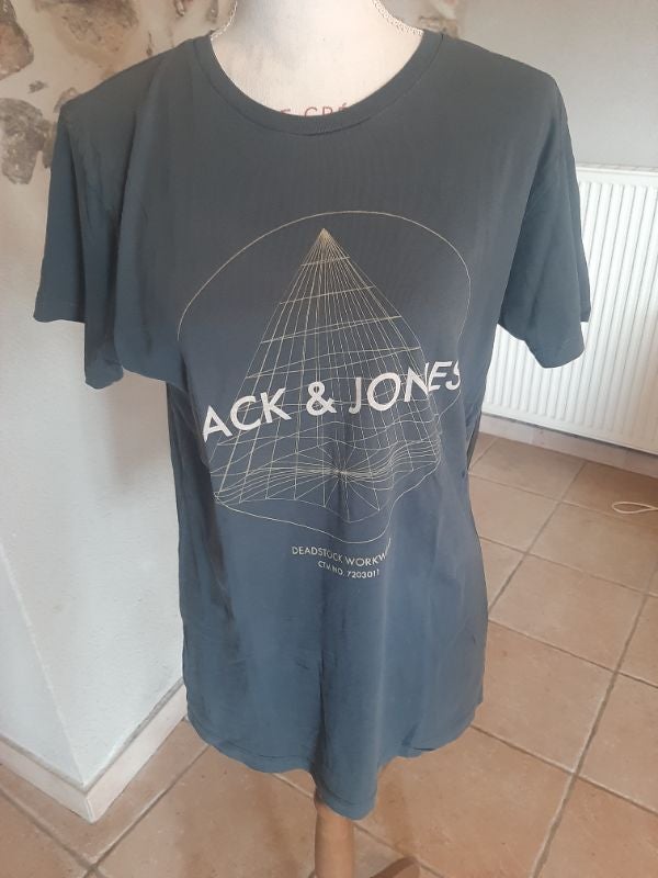 Tee-shirts