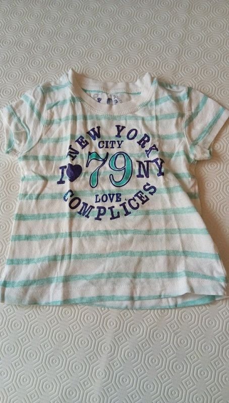 Tee-shirt rayé bleu et blanc 2 ans