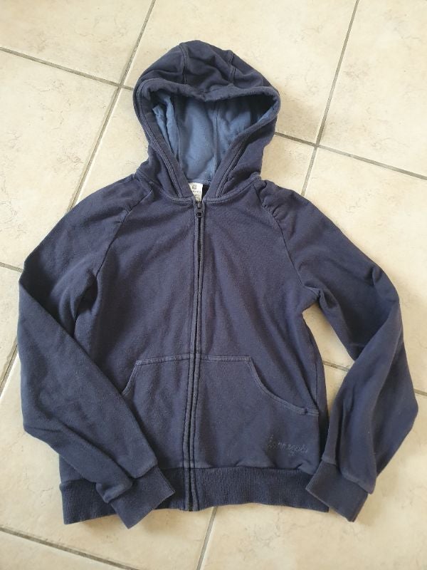 Sweat zippé à capuche