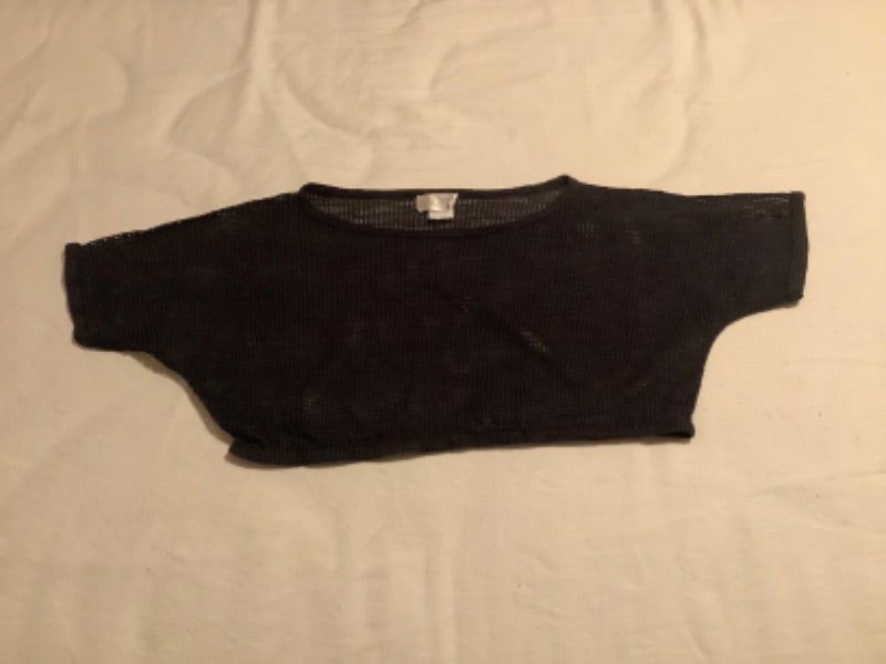 Tee-shirts court