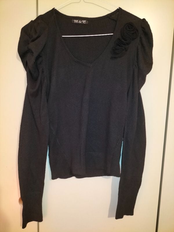 Pull noir