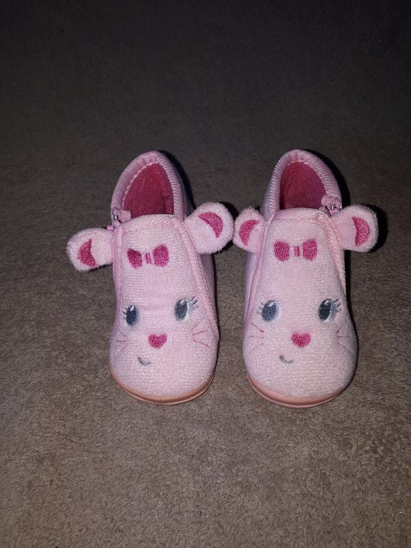 Chaussons bébé 18