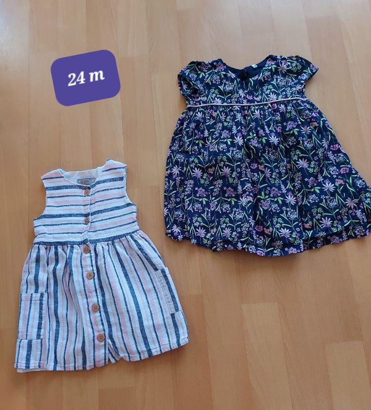 2 robes en 24 mois fille