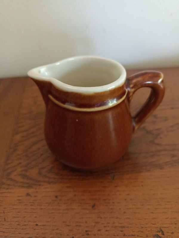 Petit pot à lait