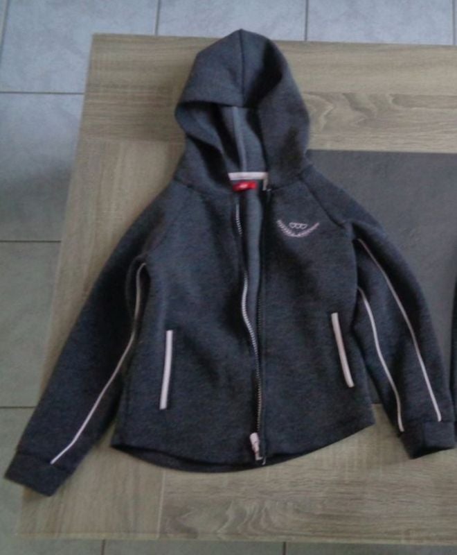 Sweat zippé fille 6 ans