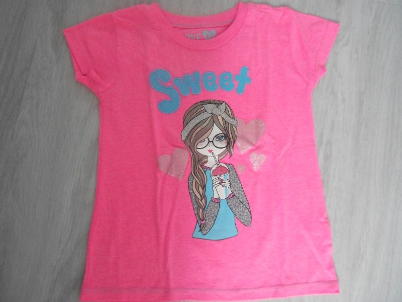 Tee shirt, taille grandnoté 4-5 ans